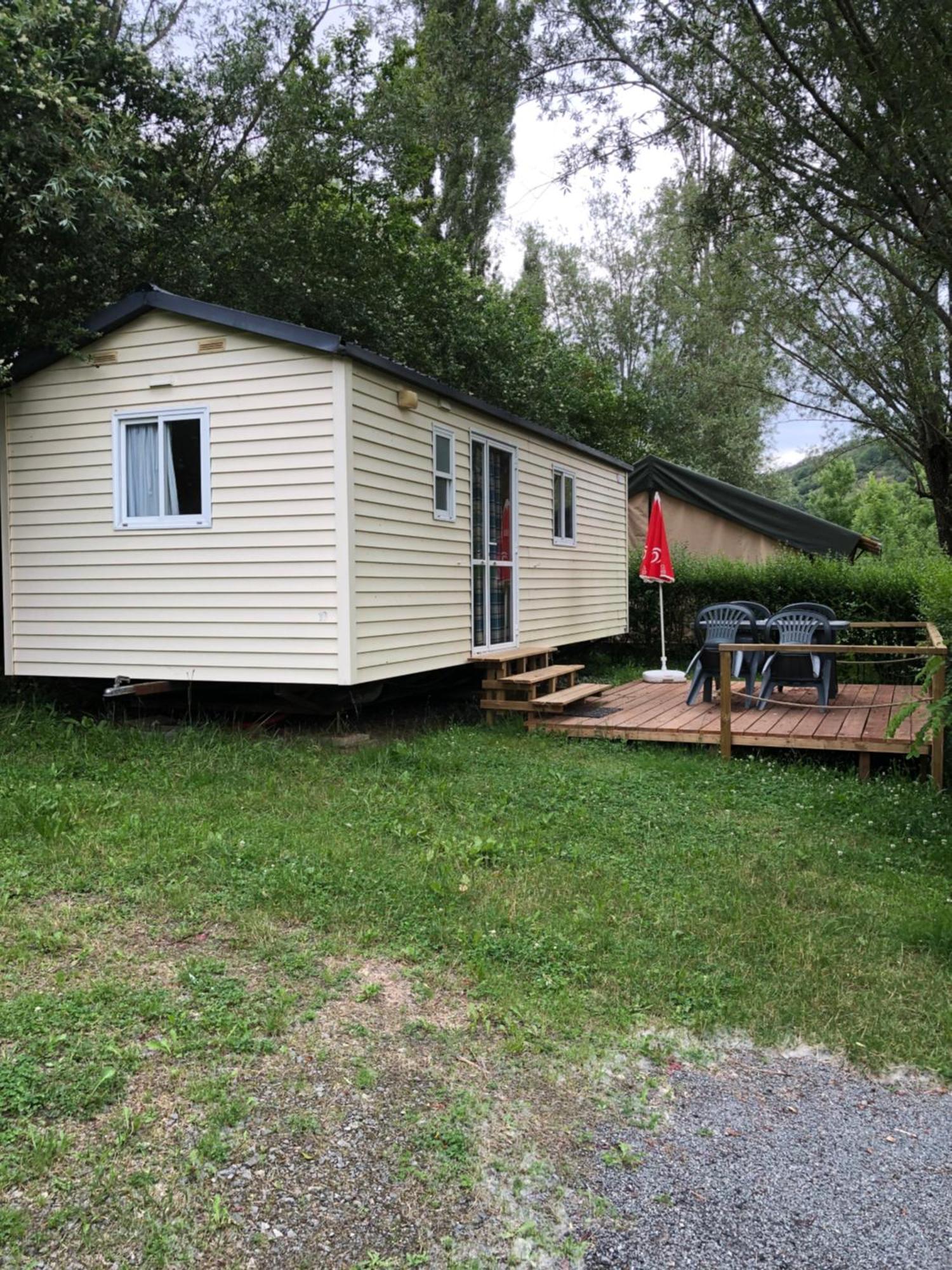Camping Du Pont De St Gal Saint-Gal-sur-Sioule Εξωτερικό φωτογραφία