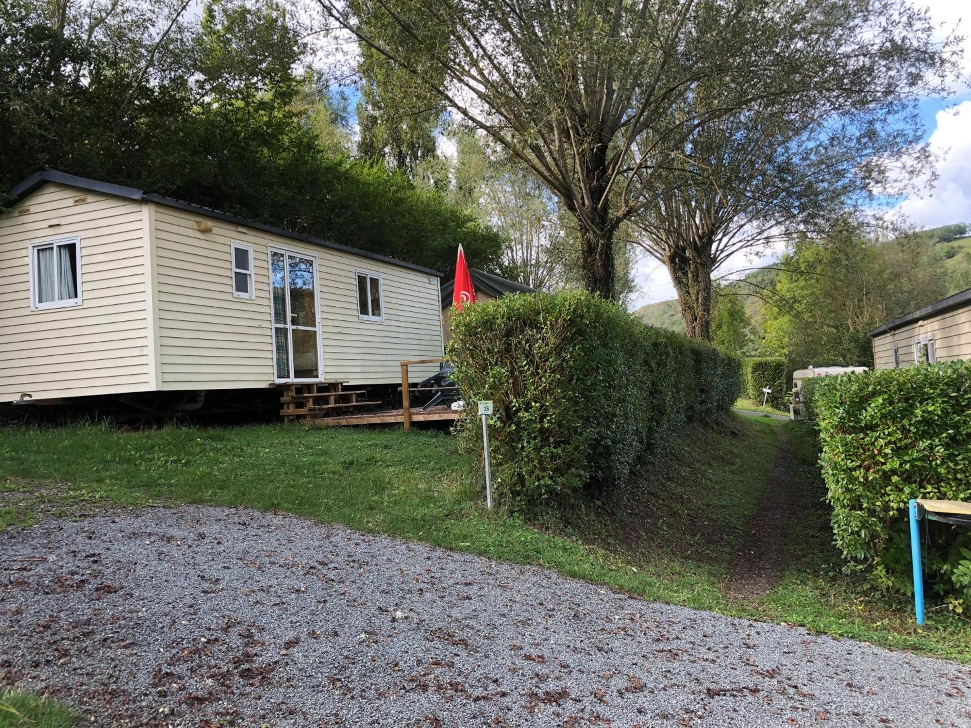 Camping Du Pont De St Gal Saint-Gal-sur-Sioule Εξωτερικό φωτογραφία