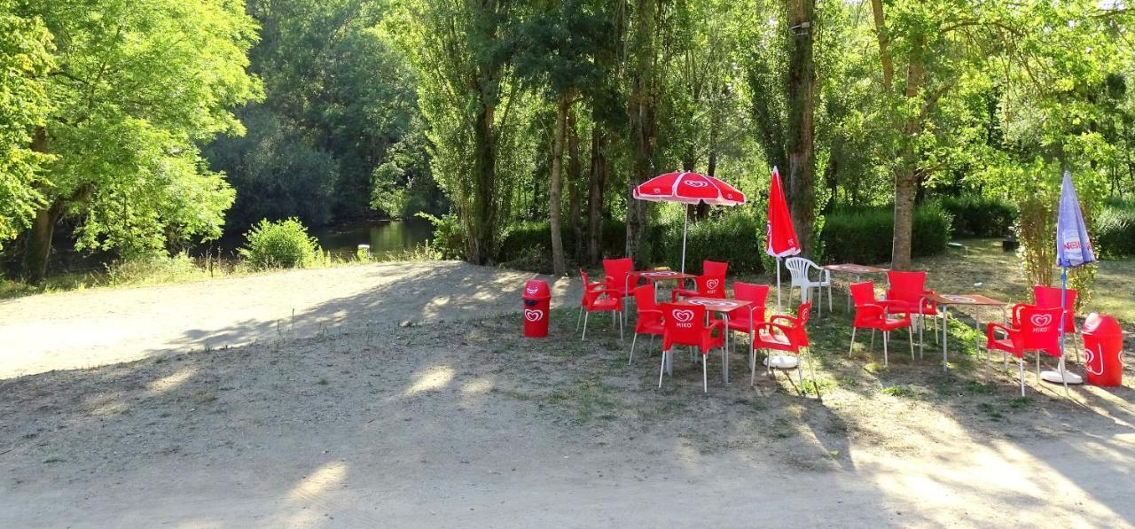 Camping Du Pont De St Gal Saint-Gal-sur-Sioule Εξωτερικό φωτογραφία